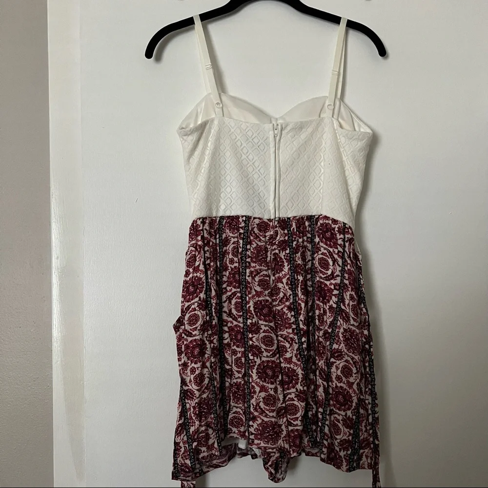 Lily Rose Womens Medium White Floral Shorts Romper w/pockets NEW - Picture 2 of 6